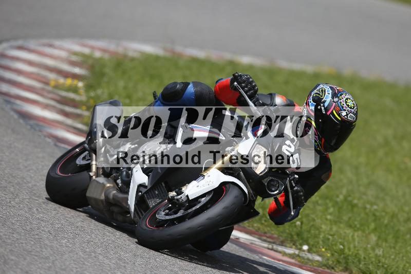 /Archiv-2024/29 12.06.2024 MOTO.CH Track Day ADR/Gruppe rot/25